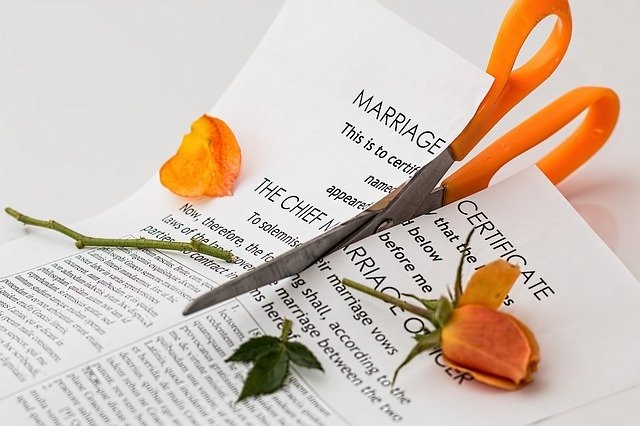 delitev premoženja ob ločitvi certifikat