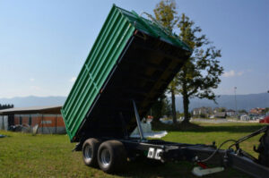 Prikolica za traktor